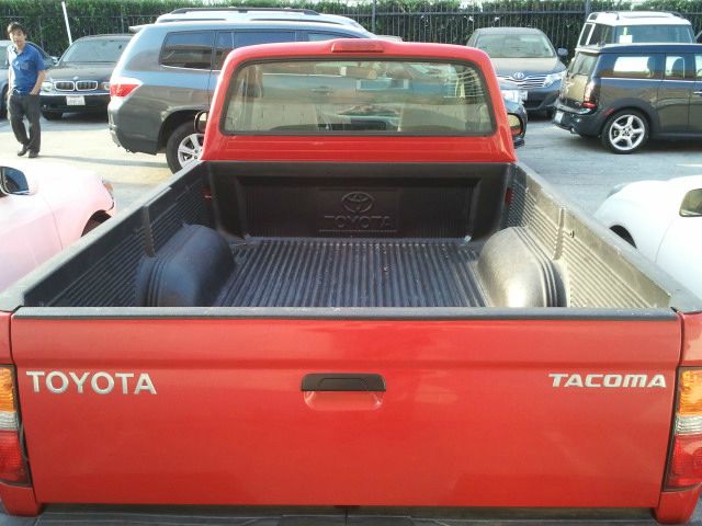 Toyota Tacoma 2004 photo 3