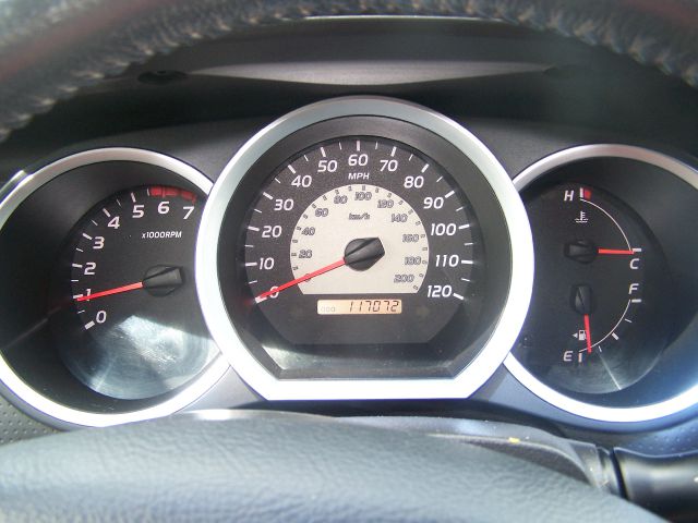 Toyota Tacoma 2005 photo 2