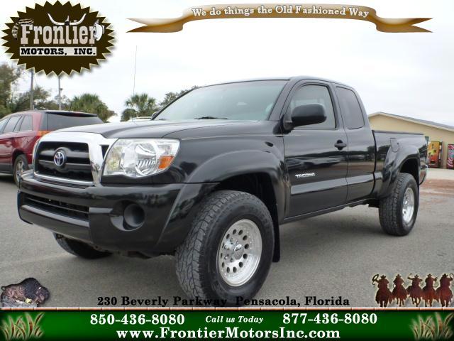 Toyota Tacoma XLT 2WD Pickup
