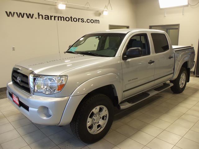 Toyota Tacoma Base Pickup