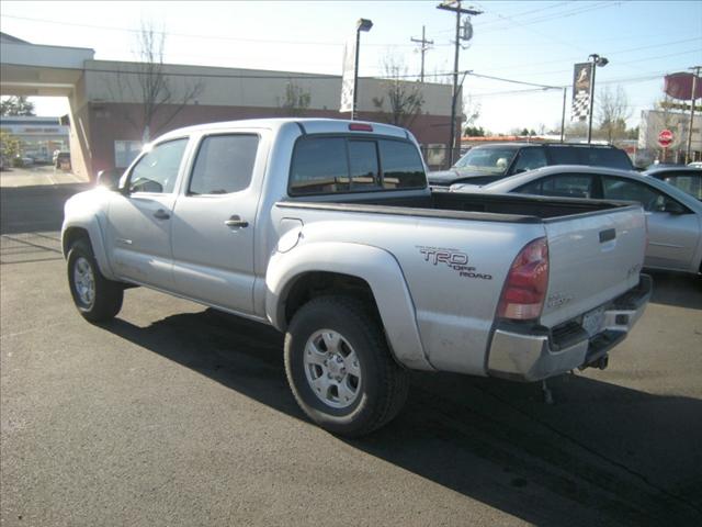 Toyota Tacoma 2005 photo 2
