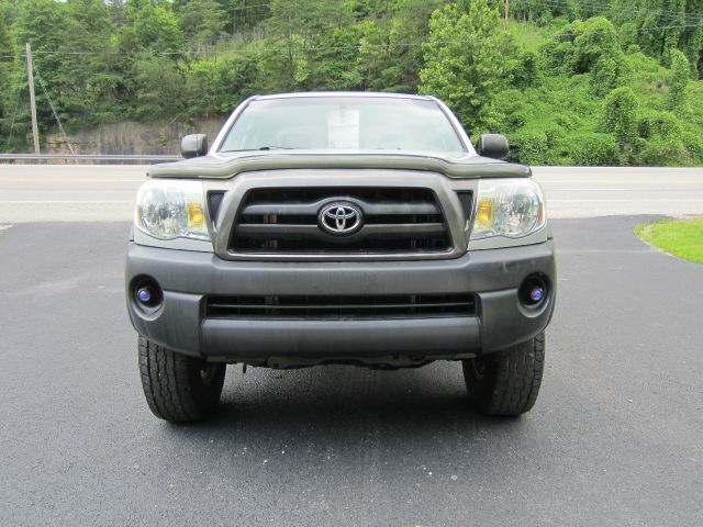 Toyota Tacoma 2005 photo 2