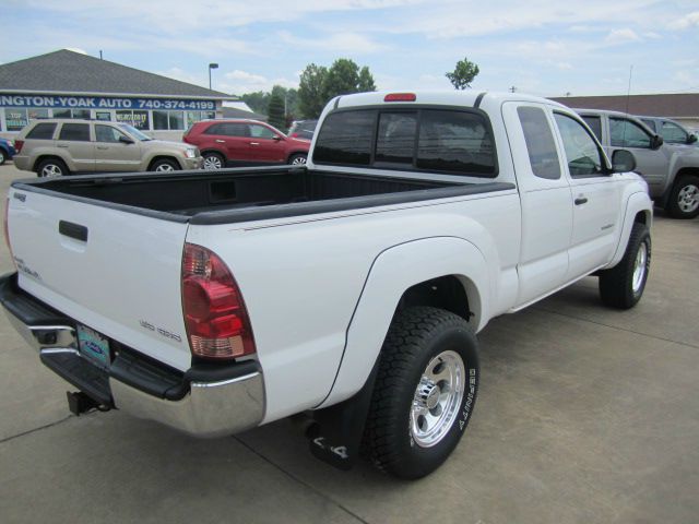 Toyota Tacoma 2005 photo 13