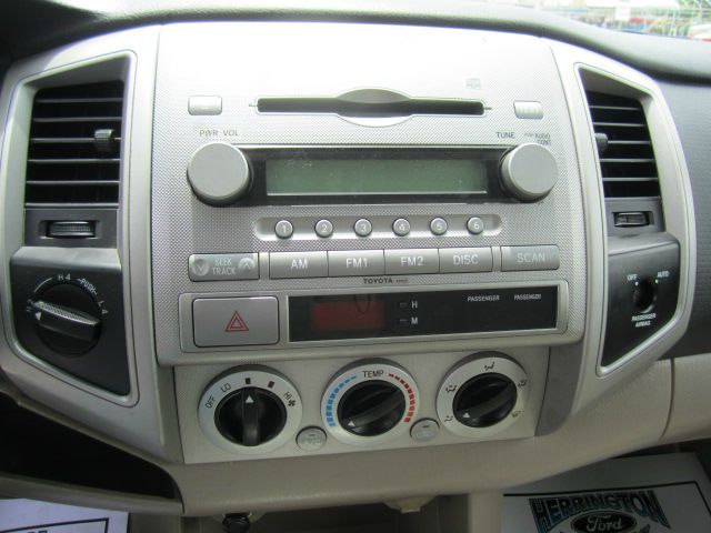 Toyota Tacoma 2005 photo 2