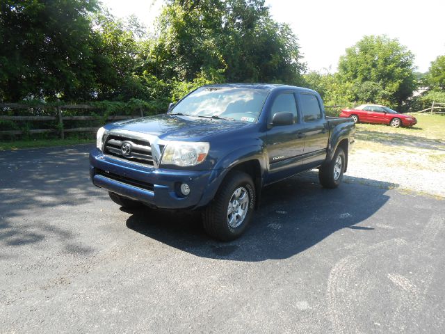 Toyota Tacoma 2WD Supercab Styleside 6-1/2 Ft Box STX Pickup Truck