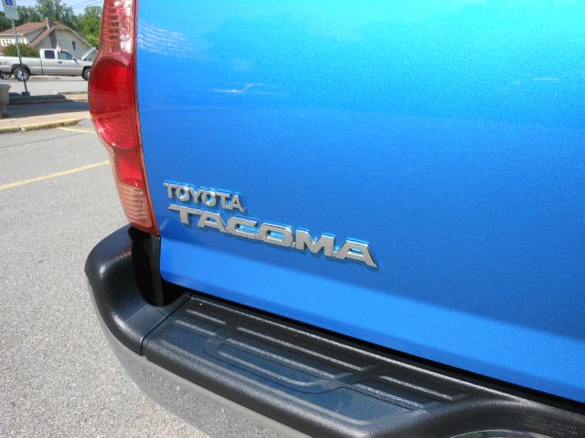 Toyota Tacoma 2005 photo 11