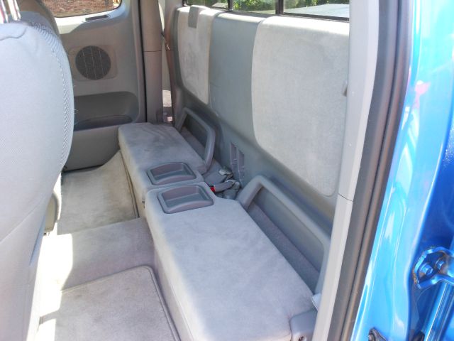 Toyota Tacoma 2005 photo 9