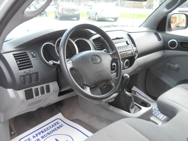 Toyota Tacoma 2005 photo 8