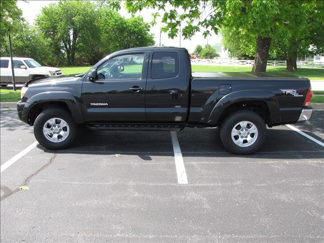 Toyota Tacoma S Supercab Short Bed 2WD Pickup