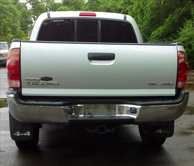 Toyota Tacoma 2005 photo 8