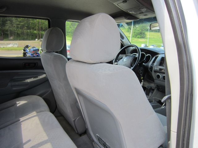 Toyota Tacoma 2005 photo 2