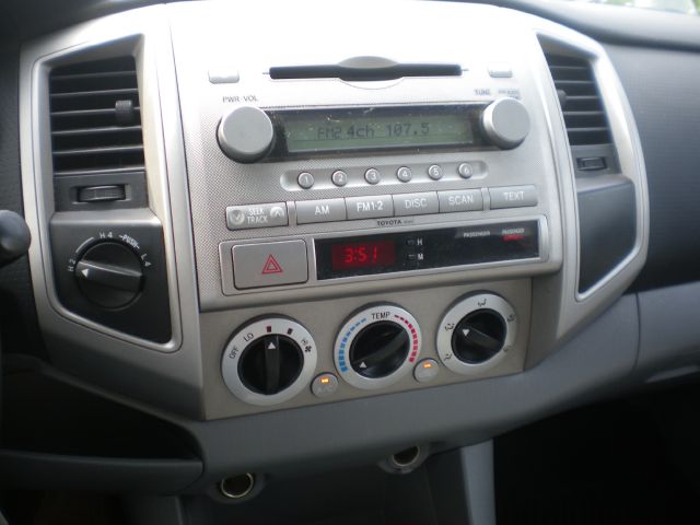 Toyota Tacoma 2WD Supercab Styleside 6-1/2 Ft Box STX Pickup Truck