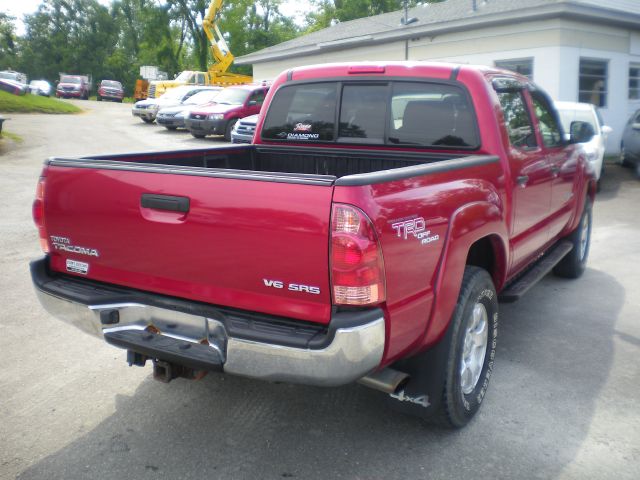 Toyota Tacoma 2005 photo 2