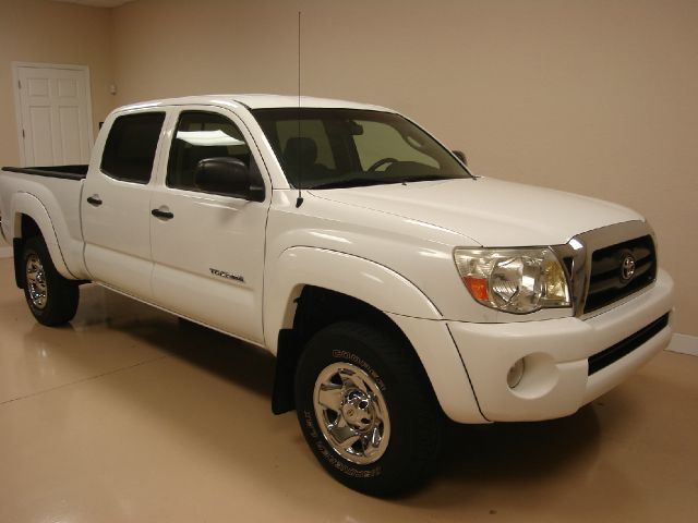 Toyota Tacoma 2011 Kia SX Pickup Truck
