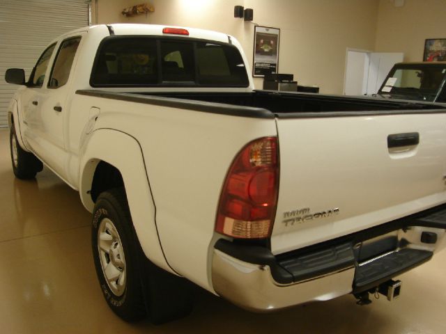 Toyota Tacoma 2005 photo 4