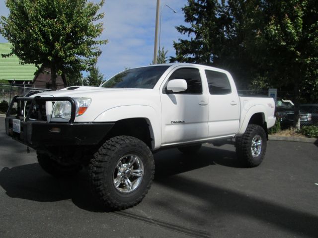 Toyota Tacoma XL Reg. Cab Long Bed 4WD Pickup Truck