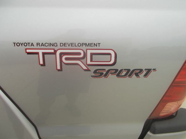 Toyota Tacoma 2005 photo 2
