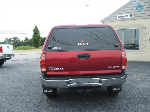 Toyota Tacoma 2006 photo 2