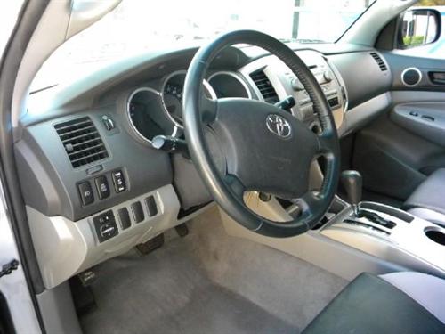Toyota Tacoma 2006 photo 2
