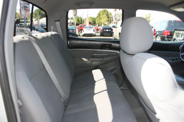 Toyota Tacoma Z28 LOW Miles Pickup Truck