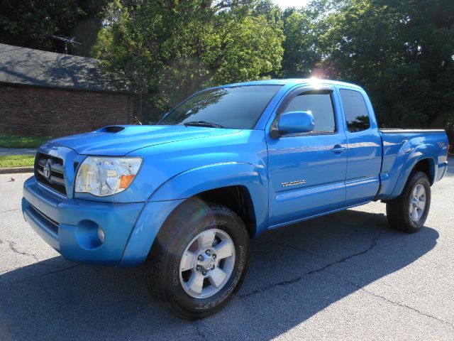Toyota Tacoma 2006 photo 2