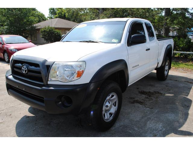 Toyota Tacoma C300 Luxury Pickup