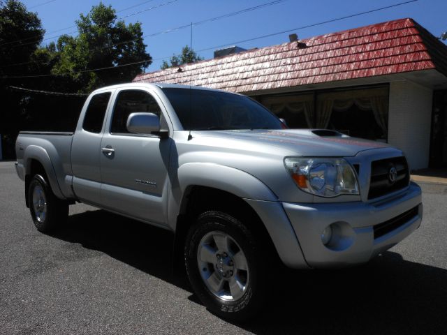 Toyota Tacoma 2006 photo 2