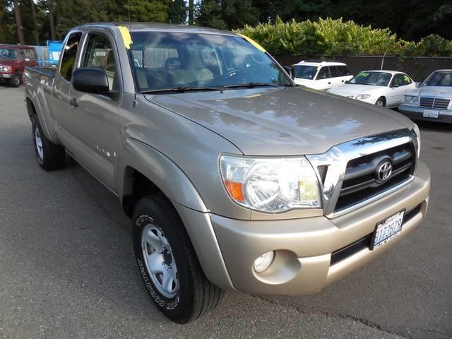Toyota Tacoma With Navigation AWD Sedan Pickup Truck