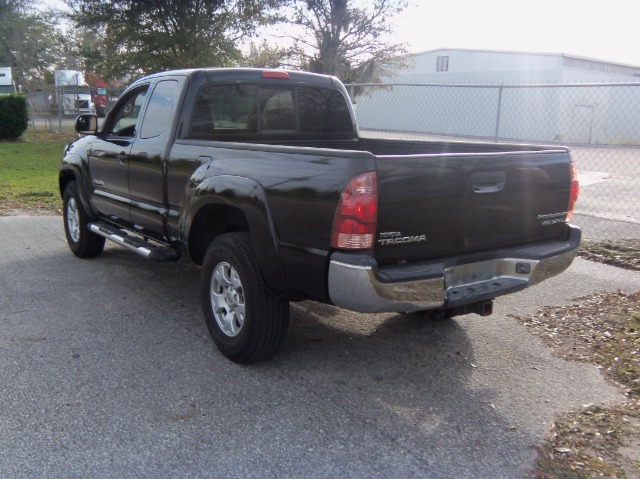 Toyota Tacoma 2006 photo 2