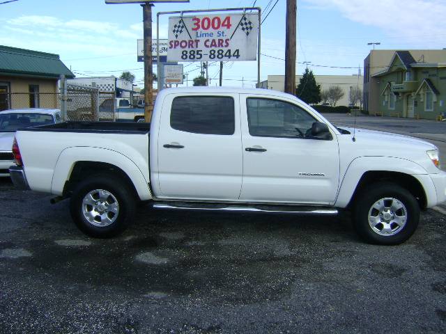 Toyota Tacoma LT 4x4 Extended Cab Pickup