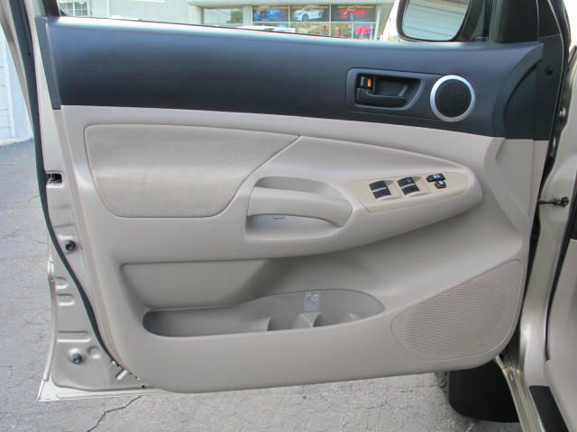 Toyota Tacoma 2006 photo 18