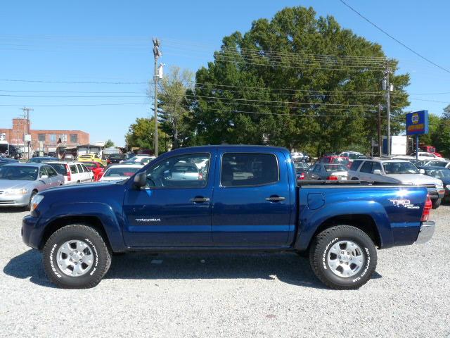 Toyota Tacoma LT 4X4 Crew Pickup
