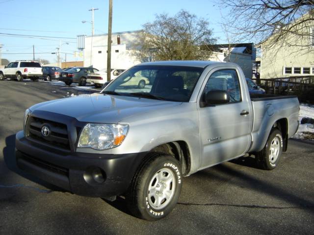 Toyota Tacoma Base Pickup
