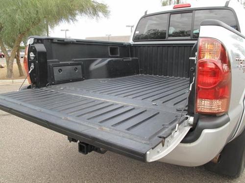 Toyota Tacoma 2006 photo 2