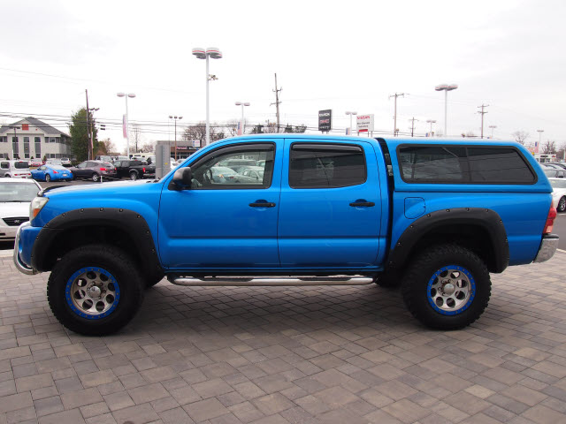 Toyota Tacoma XLT 2WD Unspecified