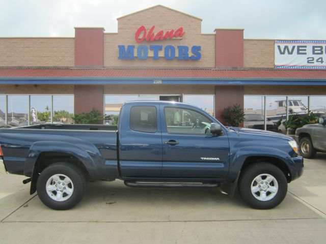 Toyota Tacoma Dodge Pickup Truck