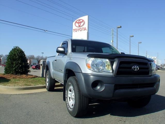 Toyota Tacoma Base Pickup