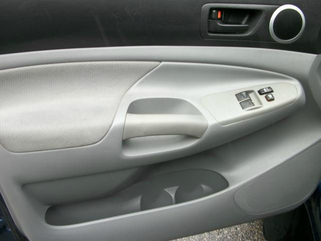 Toyota Tacoma 5. Pickup Truck