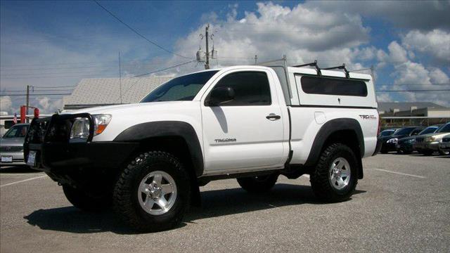 Toyota Tacoma 2dr Sport 4x4 Coupe Pickup Truck