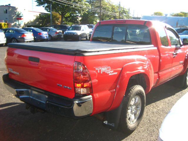 Toyota Tacoma Dodge Pickup Truck