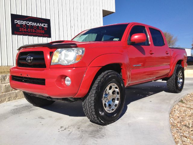 Toyota Tacoma XLT 2WD Pickup Truck
