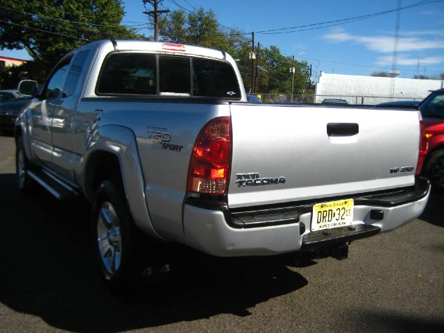 Toyota Tacoma 5. Pickup Truck