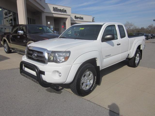 Toyota Tacoma SLT - LONE STAR 22 RIMS DVD Pickup
