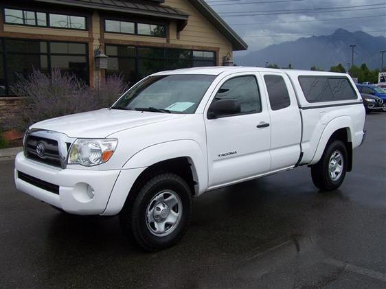 Toyota Tacoma 5. Pickup Truck