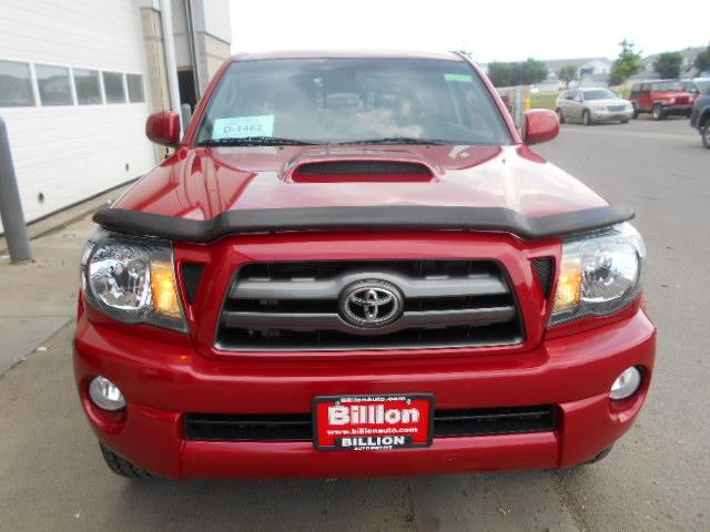 Toyota Tacoma Club Cab 139 WB HD Pickup Truck