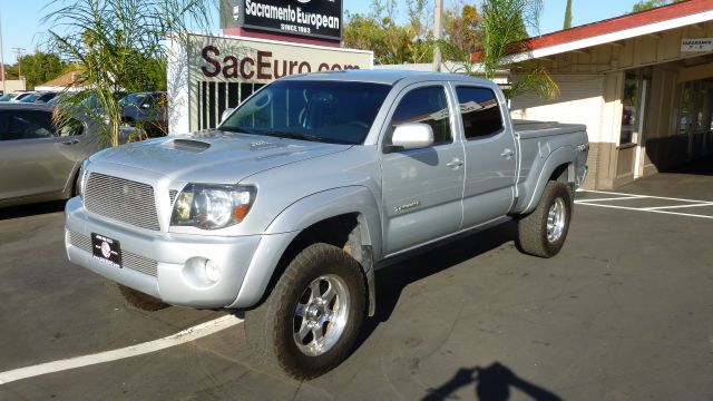 Toyota Tacoma 2010 photo 3