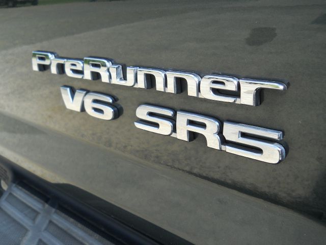 Toyota Tacoma 2010 photo 13