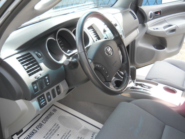 Toyota Tacoma 2010 photo 27