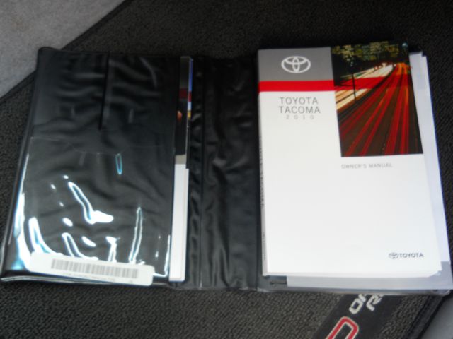 Toyota Tacoma 2010 photo 3