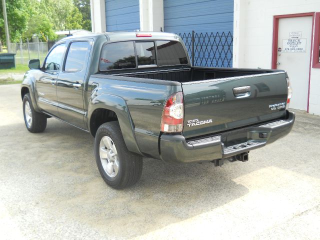 Toyota Tacoma 2010 photo 37